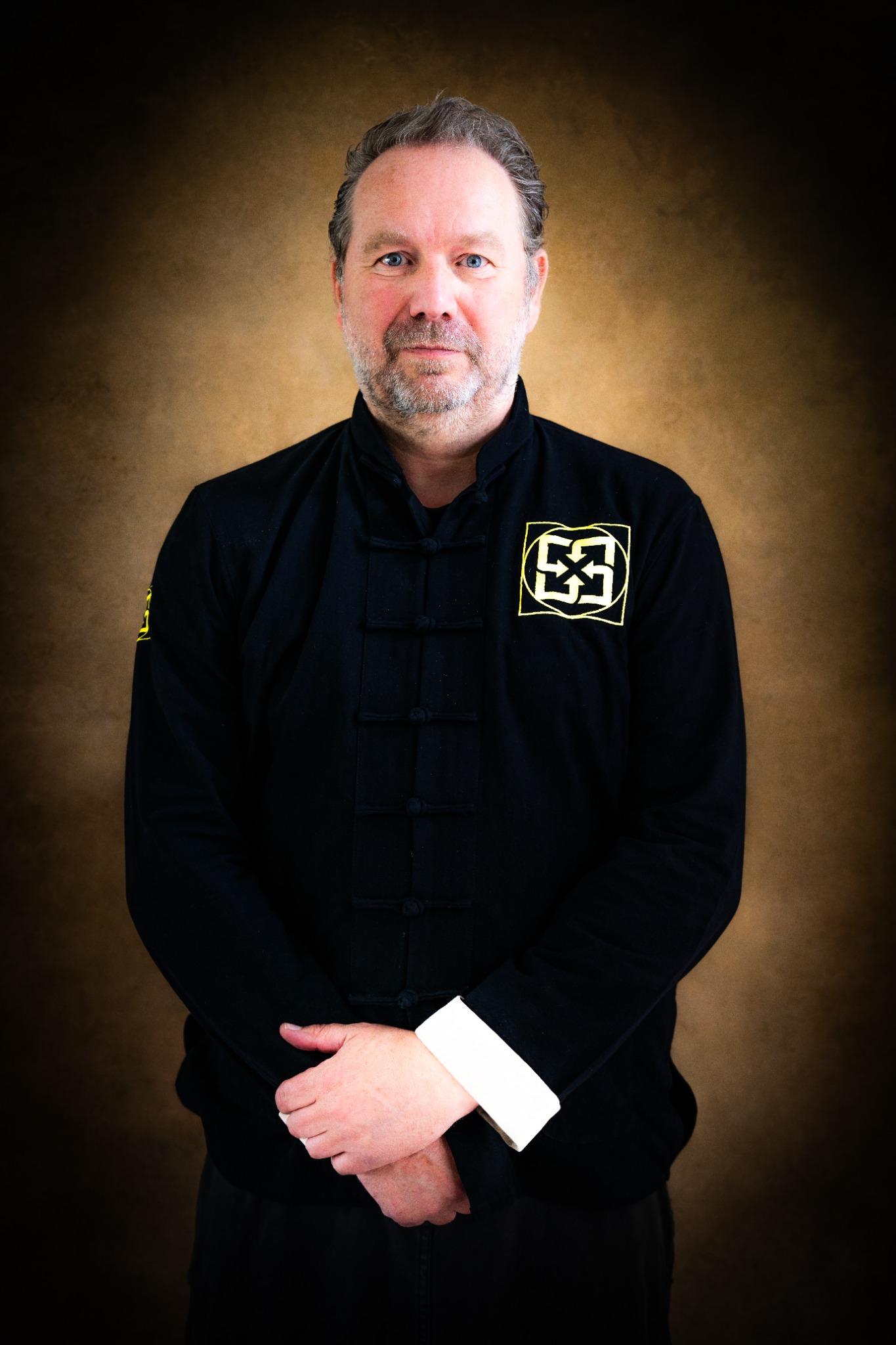 Sifu Michiel Contant in Wu-Taiji uniform
